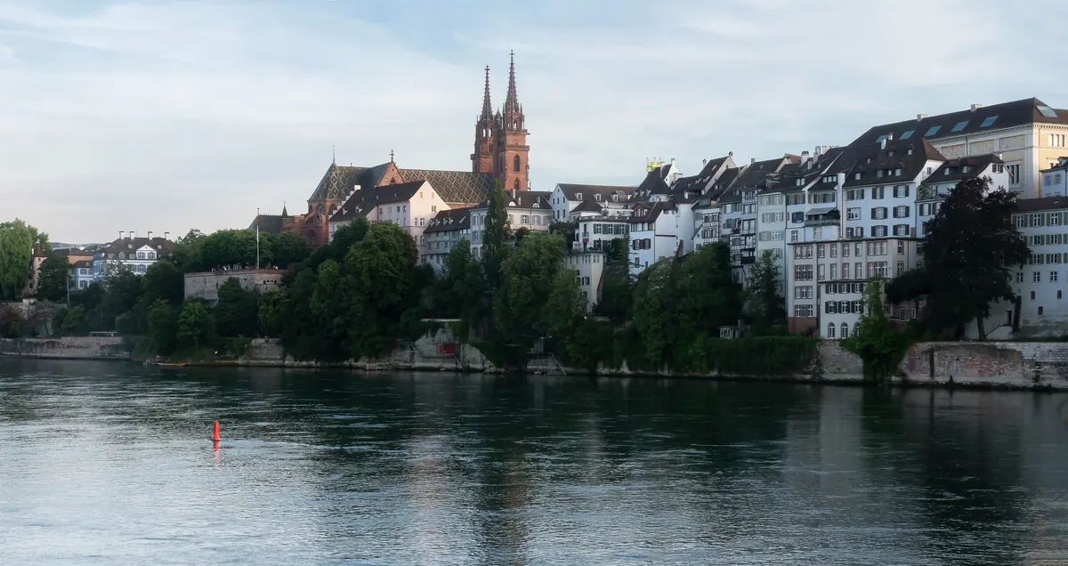 Basel Minster above the Rhine, seen from the Mittlere Brücke