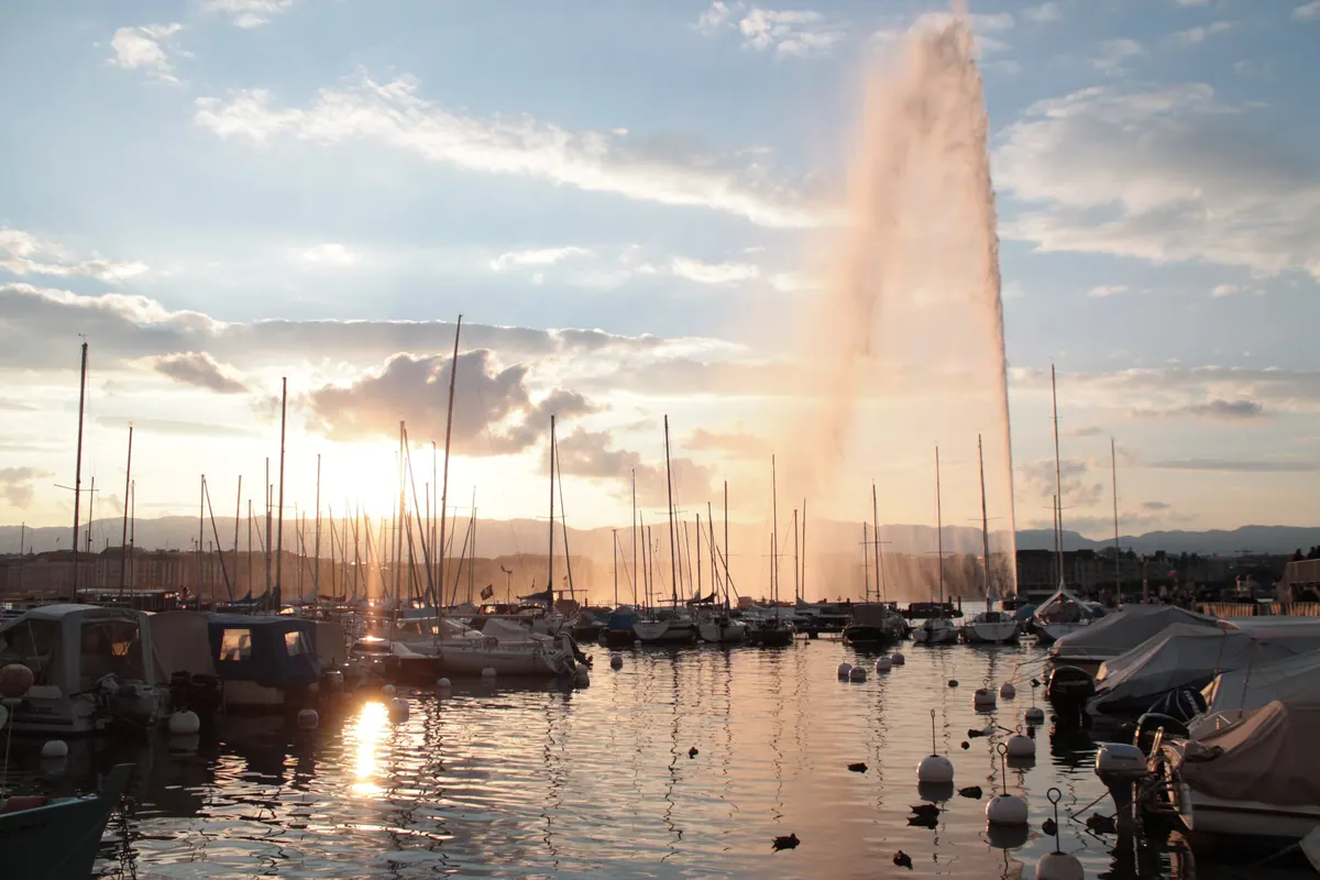 The Jet d'Eau fountain rising above the lake in Geneva